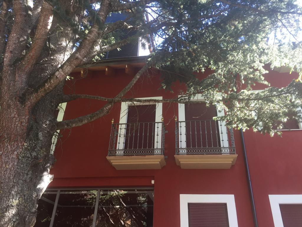 דירות Atico Balcon De Jaca II מראה חיצוני תמונה